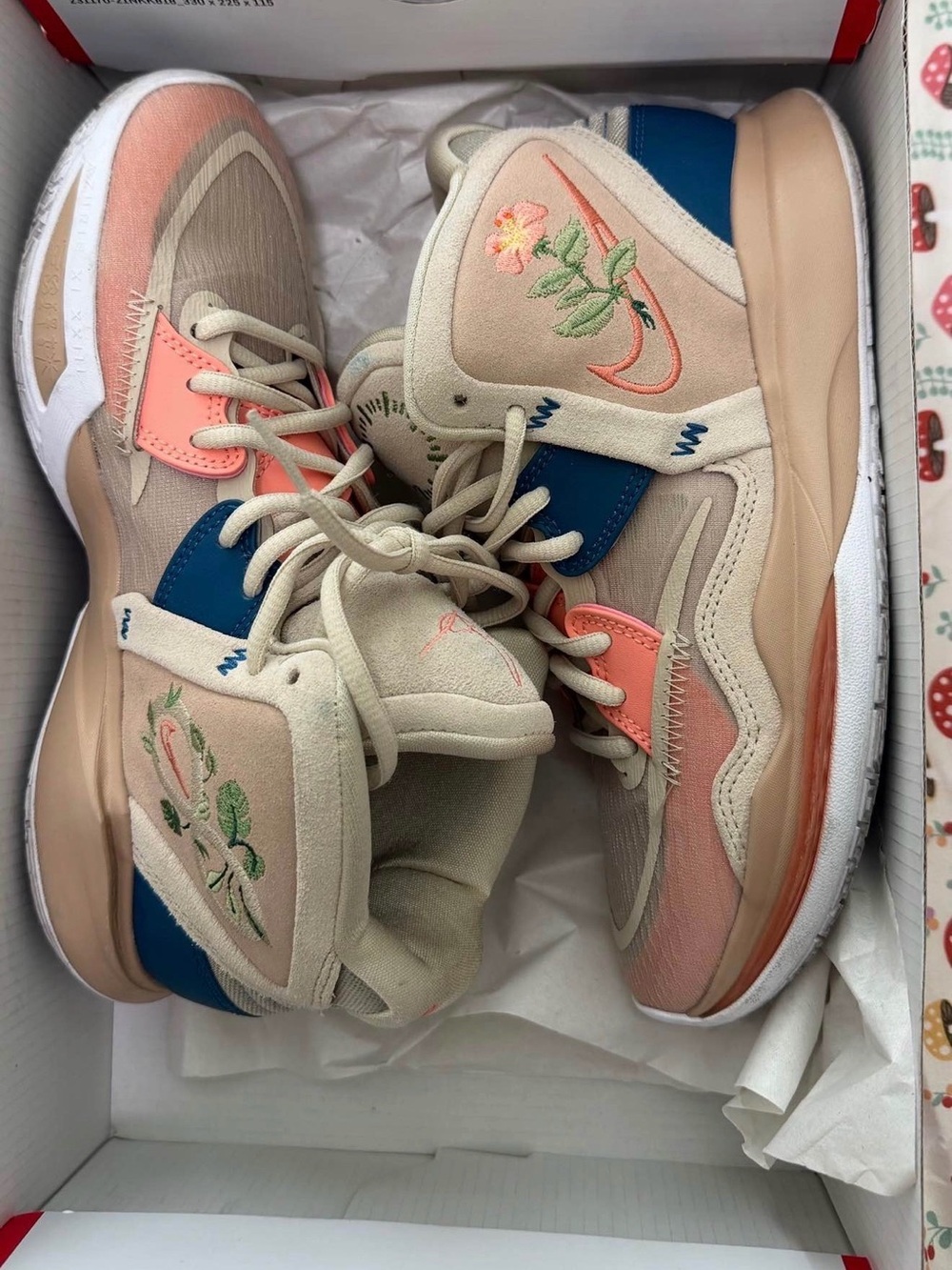 Nike Women’s High-Top Sneakers - Beige/Peach/Blue